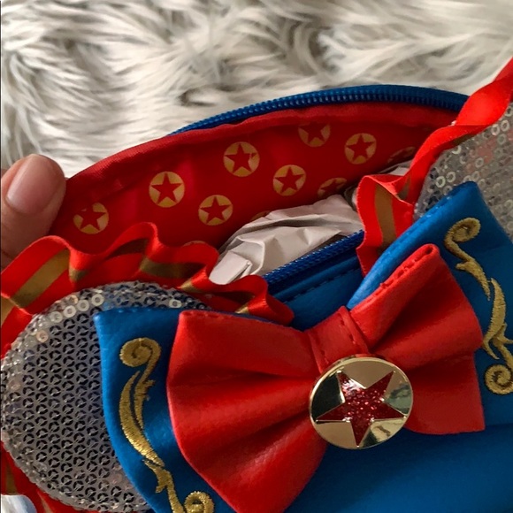 Minnie Mouse Main Attraction Dumbo Loungefly - Picture 4 of 5